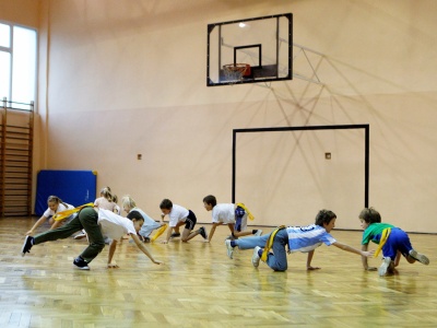 Dziecko uczy się świetnie, średnią zaniża mu WF. 