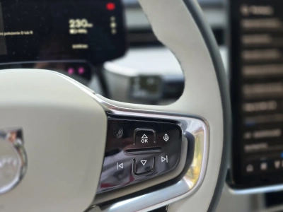 Dotykowe funkcje odchodzą do lamusa. Przyciski i pokrętła wracają do łask!