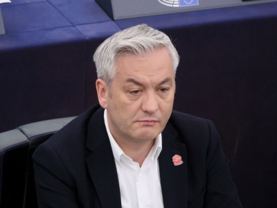 Robert Biedroń przekazał niepokojące wieści o Krzysztofie Śmiszku. 