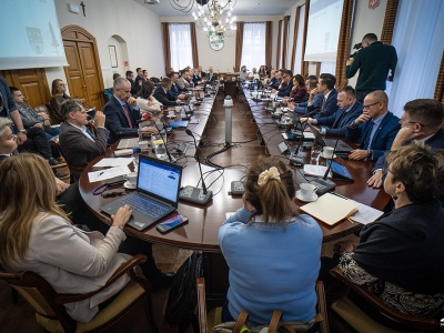 Zielona Góra: Niższy podatek rolny i nowe stawki podatku od środków transportowych