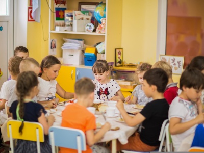 Przedszkola bez kadry i brak rozwiązania. "Pomysł upadł"