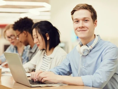 Relativity wspólnie z Fundacją Sarigato wspiera rozwój młodych talentów IT w Polsce