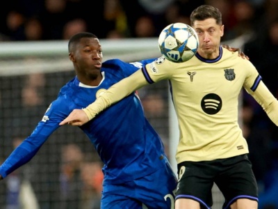 Koszmarny wieczór Barcelony na Stamford Bridge! Nie pomógł nawet Lewandowski