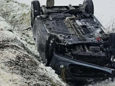 Z ostatniej chwili! Dachowanie auta koło Ciechanowa