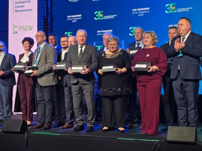 Wójt gminy Waśniów wyróżniony podczas kongresu gmin wiejskich