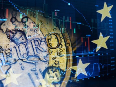 Euro było najtańsze od kwietnia. Walka o niższy kurs trwa