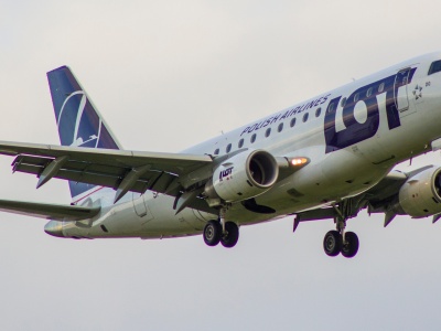 Samolot PLL LOT wypadł z pasa startowego na lotnisku w Wilnie