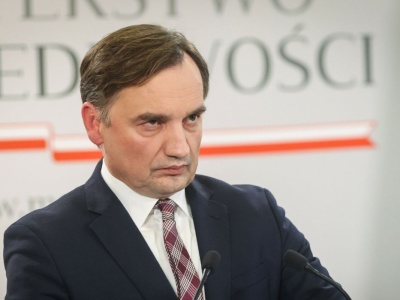 Sondaż: 72% badanych uważa, że Ziobro powinien odpowiadać w Polsce, a nie tam, gdzie chce