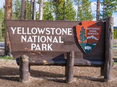 Jesteś z zagranicy? Zapłacisz za bilet 200 proc. więcej. Nowa polityka budzi kontrowersje