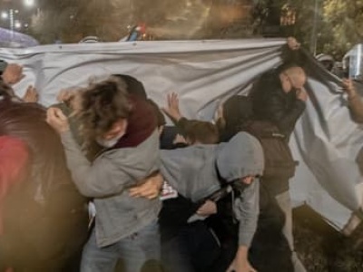 „Czemu robicie z Polski Białoruś?” – zapytał. „Bierzemy go” – odpowiedzieli policjanci