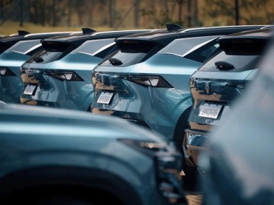 Deszcz nagród. Nowy Renault Boreal Samochodem Roku w Brazylii!