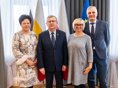 Nowy Sącz. Gabinety pełne wielkich planów. Festiwale, jubileusze i olimpijskie inwestycje na stole u marszałka Kozłowskiego