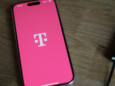 Klienci T-mobile mogą dostać po 500 zł zwrotu. Nie wszystkim się należy