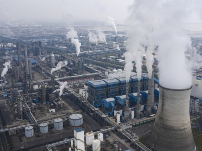 Chiński przemysł traci impet. Zyski przedsiębiorstw spadają. Rośnie presja na silniejsze bodźce rządowe