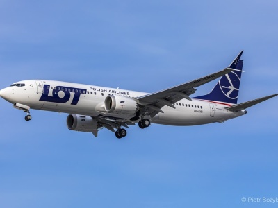 LOT ze slotami w Londynie-Gatwick