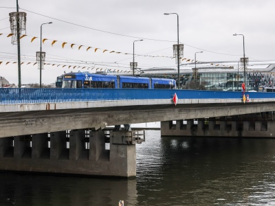 Most Grunwaldzki znów przejezdny. W piątek wracają auta, w poniedziałek autobusy