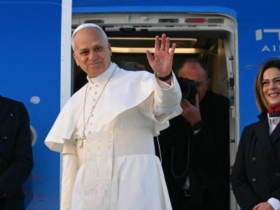 Papież przyleciał do Turcji. Pierwsza zagraniczna podróż