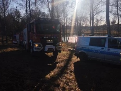 Szokująca zbrodnia: 70-latek zastrzelił dwa własne psy i wrzucił je do jeziora