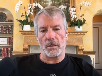 „To dar od Satoshiego!” Akcje MicroStrategy lecą w dół, a Michael Saylor twierdzi, że zmienność Bitcoina to błogosławieństwo!