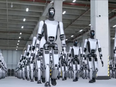 To już się dzieje. Roboty humanoidalne będą patrolować granice