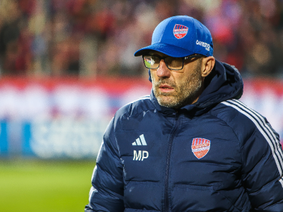 Oto co Raków może zrobić z Papszunem. Prawnik wyjaśnia!