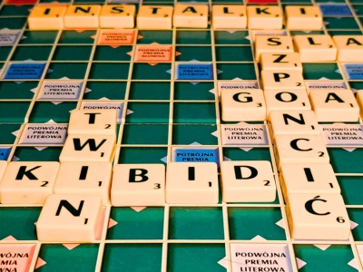 Oto Młodzieżowe Słowo roku 2025! Każdy czasem szponci, fr bro