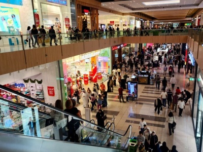 Zakupy przed świętami. Zmiany w nawykach Polaków widać z roku na rok