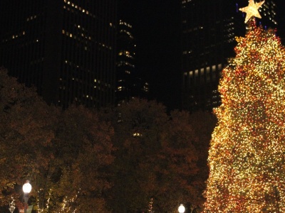 5 tys. zł prezentu na święta? Tak Polacy rozdysponowaliby dodatkowe pieniądze