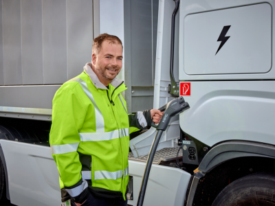 Megawatowe ładowanie – nowy standard w transporcie ciężkim