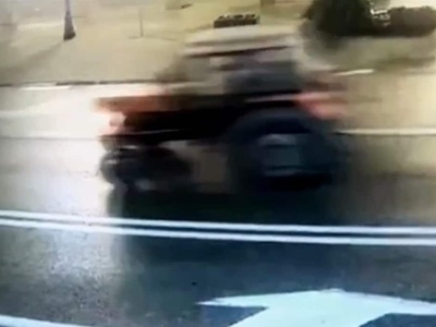 Tajemniczy ciągnik sunie nocą po mieście. To, co policja odkryła, zaskoczyło wszystkich