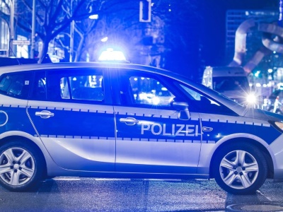 Spektakularny pościg w Niemczech. Kierowcę ścigało 20 radiowozów i śmigłowiec