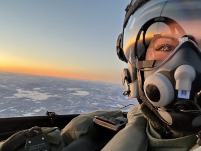 Księżniczka Wiktoria na pokładzie Gripena. Następczyni tronu poznała tajemnice obrony Szwecji