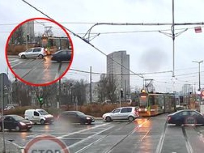 80-latek wjechał pod prąd na rondo. Policja zatrzymała prawo jazdy