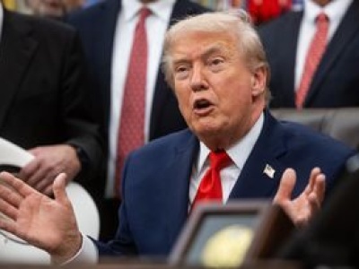 Ujawnili zdjęcia Trumpa z Epsteinem. 