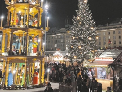 Najstarszy jarmark Europy. 22-metrowa jodła i rekordowa strucla