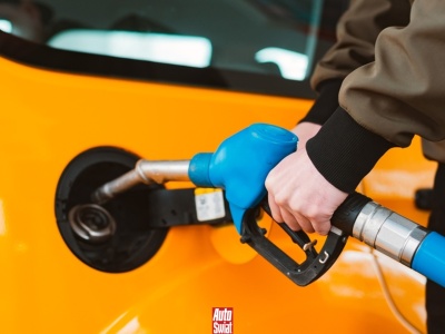 Każdy tak robi? Przez ten błąd przy tankowaniu, możesz stracić ponad 1000 złotych