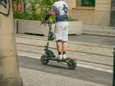 Koniec tanich hulajnóg i rowerów. Służby idą po tandetę z Chin