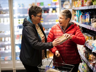 Większe opakowanie niekoniecznie zawsze się opłaca. Czasami dwa mniejsze są tańsze