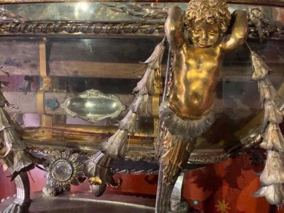 Papież: szopka wnosi światło, pielęgnujcie tę tradycję!