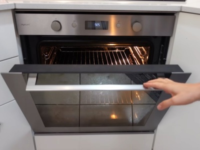 Tej rzeczy nigdy nie wkładaj do piekarnika. Będzie do wyrzucenia