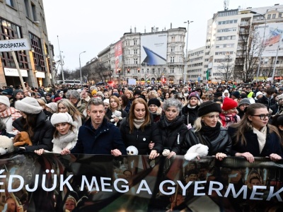 ​Tysiące Węgrów na ulicach Budapesztu. Protest przeciw przemocy i rządom Orbana