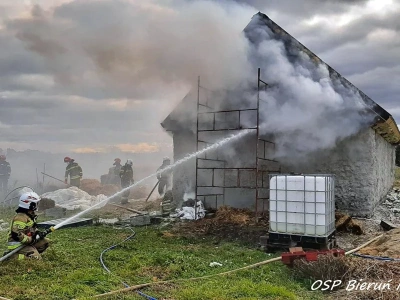 Pożar zabrał mu dom. Policjanci ruszyli z pomocą koledze