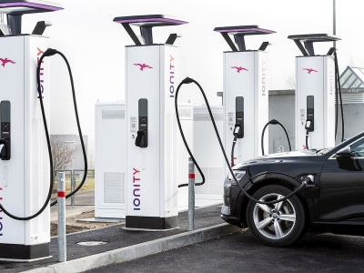 Ładowanie samochodów elektrycznych stało się cenową loterią