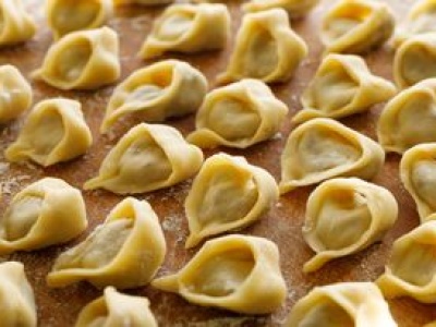 Uszka zawsze sklejały się po ugotowaniu. Patent teściowej uratował mi rodzinną Wigilię