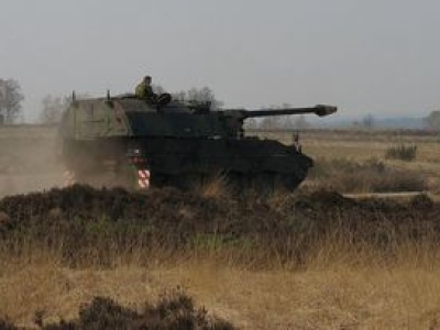 Rzeka pocisków dla Ukrainy. Nie wiadomo, skąd je wzięli