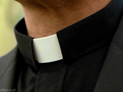 Wykryli wielki przekręt. Fikcyjne darowizny na parafię. Warszawska elita w opałach