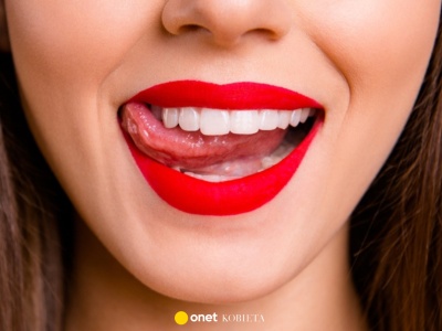 Pasta za 13,64 zł wybiela żółte zęby aż o 6 odcieni. Numer jeden wśród kawoszy i palaczy