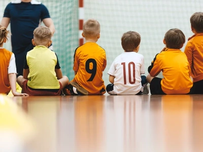 Polskie dzieci śpią za krótko, za mało się ruszają i za dużo ważą. Wyniki wieloletnich badań