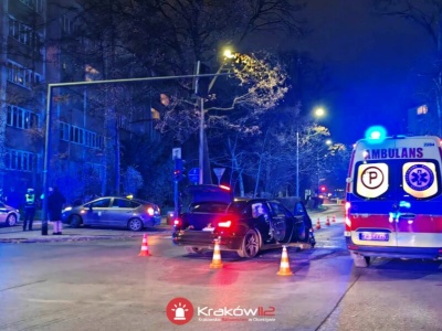 Zatrzymano kierowcę Audi, który uciekł po zderzeniu z miejskim autobusem