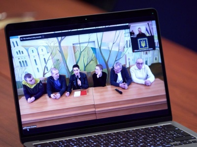 Białoruscy byli więźniowie polityczni rozmawiali z Zełenskim i Nausėdą